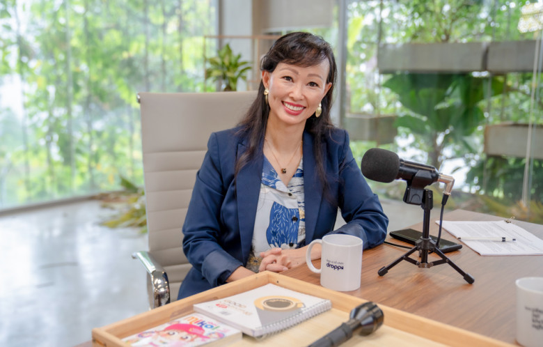CEO Thai Van Linh Phu Nu Thoi 4.0 Khoi Nghiep Can Mot Chiec Ong Nhom - Tổng Kho MLM | Amway | Herbalife | Unicity | Droppii Biz