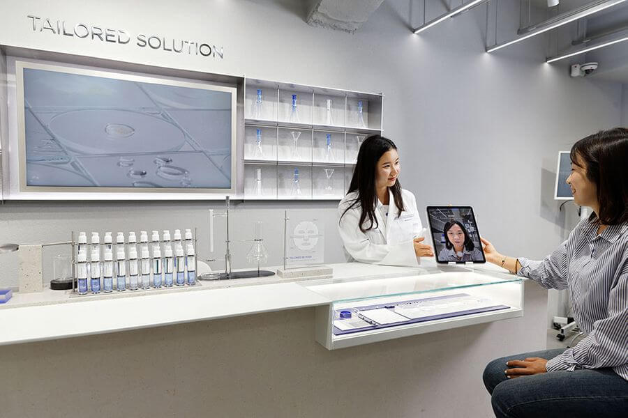 amorepacific iope lab in myeongdong korea 20200527101629 - Tổng Kho MLM | Amway | Herbalife | Unicity | Droppii Biz